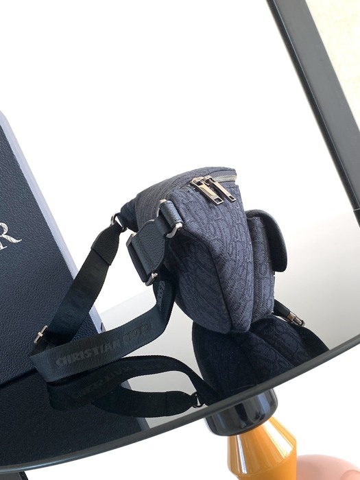 Dior Tote bag with structured design Navy 01A