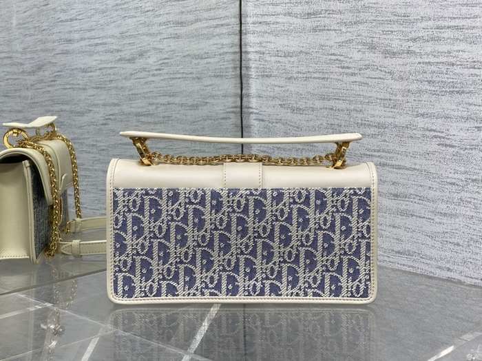 Dior Tote bag with structured design White 01A