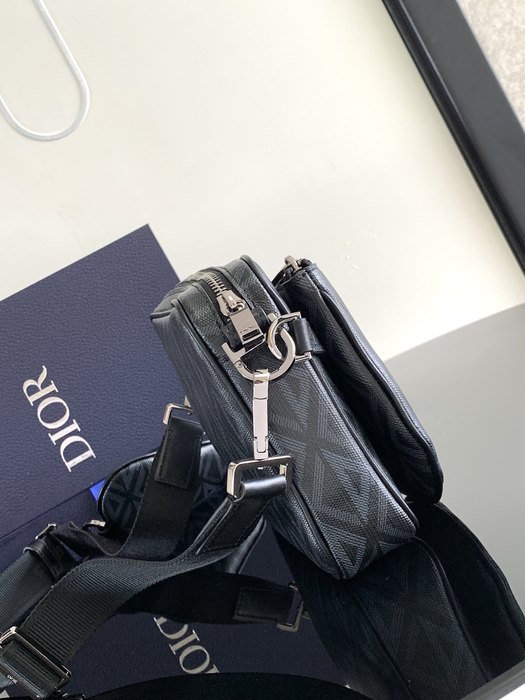 Dior Tote bag with stylish accents Black 01A