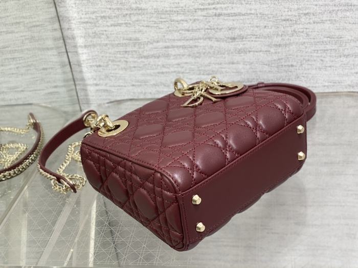 Dior Tote bag with stylish accents Burgundy 01A