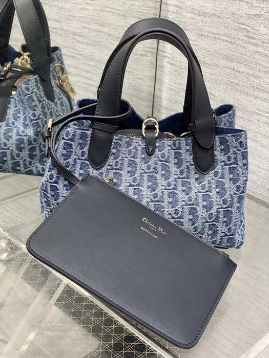 Dior Tote bag with stylish characteristics Navy 01A