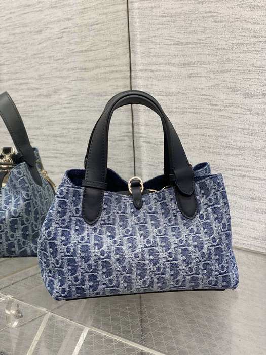 Dior Tote bag with stylish characteristics Navy 01A