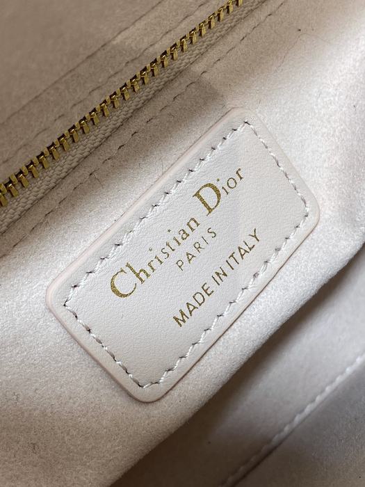 Dior Tote bag with stylish design Beige 01A