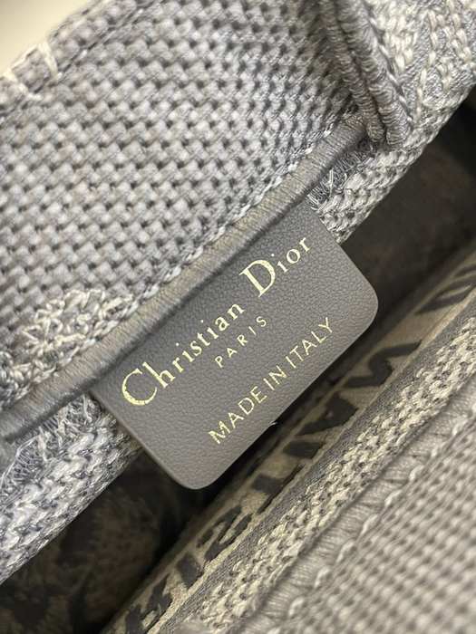 Dior Tote bag with stylish design Grey 01A 3