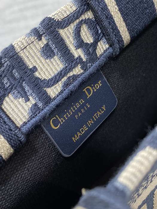 Dior Tote bag with stylish design Navy 01A 2