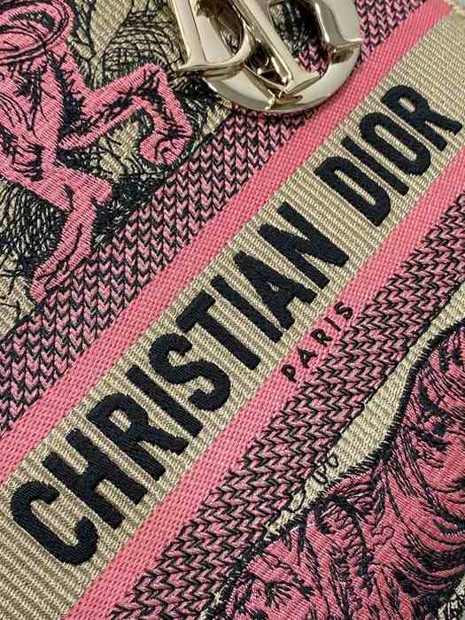 Dior Tote bag with stylish design traits Beige 01A