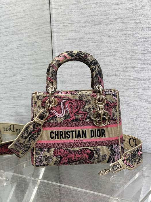 Dior Tote bag with stylish design traits Beige 01A