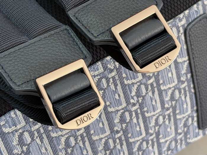 Dior Tote bag with stylish design traits Blue 01A