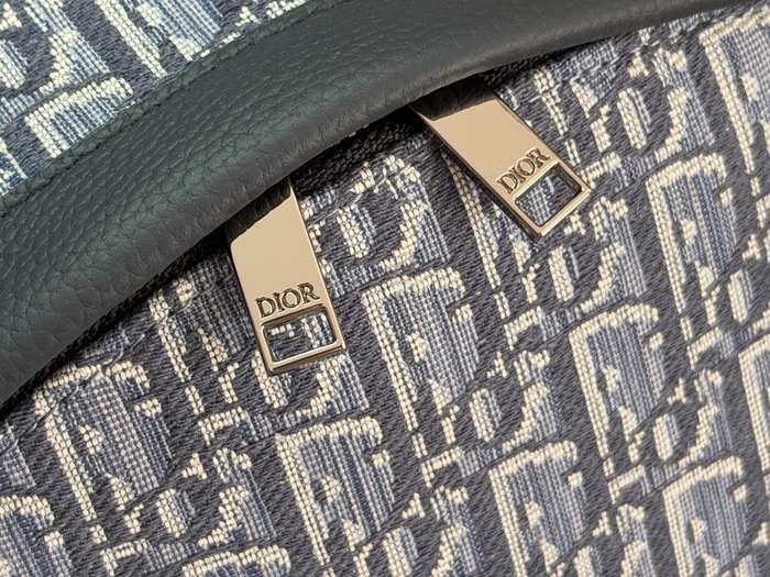 Dior Tote bag with stylish design traits Blue 01A