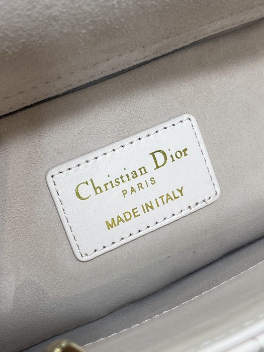 Dior Tote bag with stylish elements Beige 01A