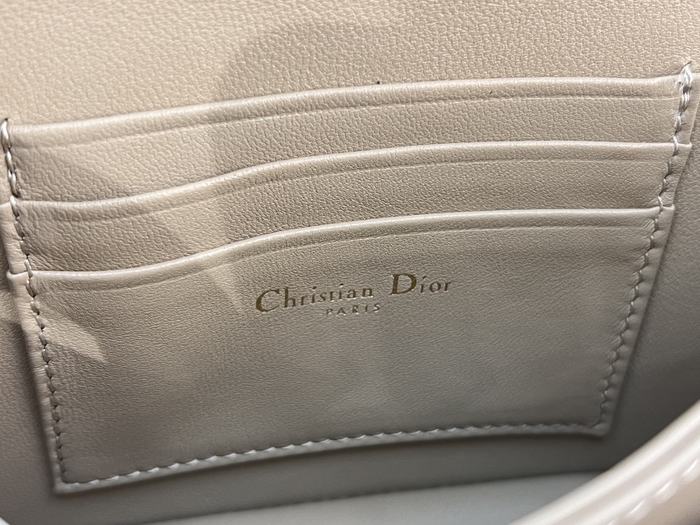 Dior Tote bag with stylish features Beige 01A 10