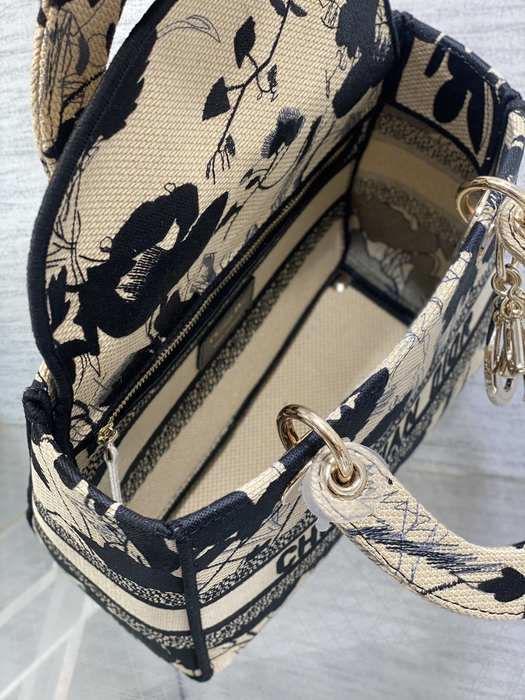 Dior Tote bag with stylish features Beige 01A 12