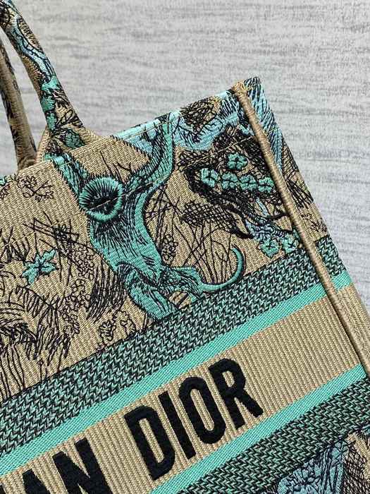 Dior Tote bag with stylish features Beige 01A 14