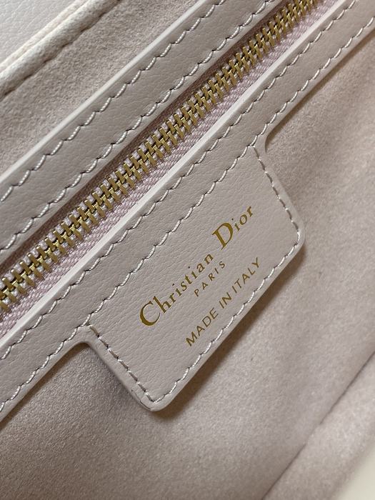 Dior Tote bag with stylish features Beige 01A 17