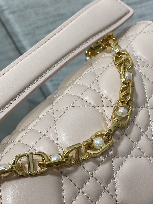 Dior Tote bag with stylish features Beige 01A 17