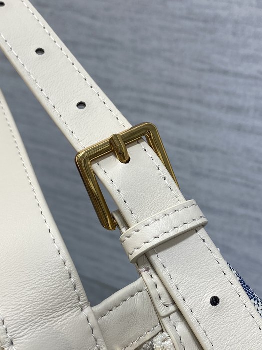 Dior Tote bag with stylish features Beige 01A 2