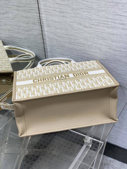 Dior Tote bag with stylish features Beige 01A 3