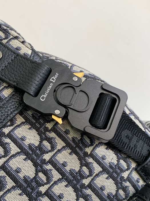 Dior Tote bag with stylish features Black 01A 11