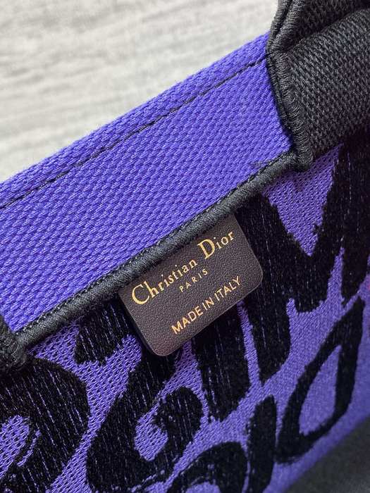 Dior Tote bag with stylish features Black 01A 12