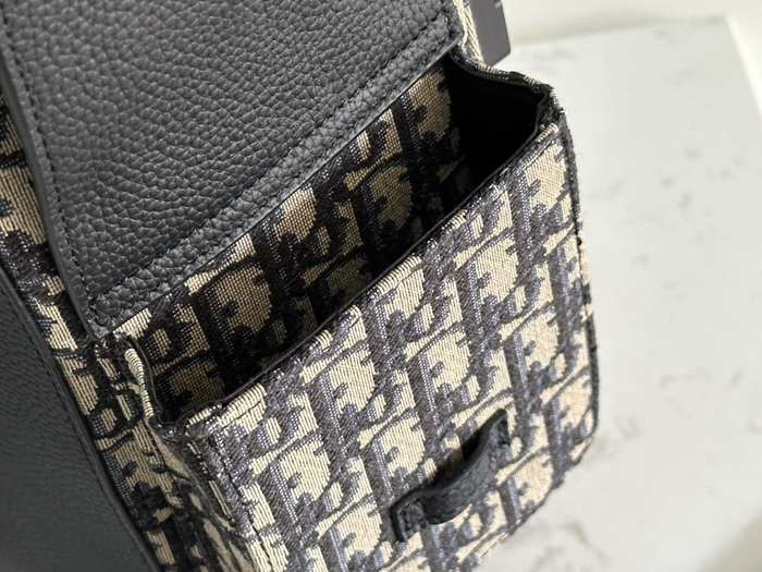 Dior Tote bag with stylish features Black 01A 14