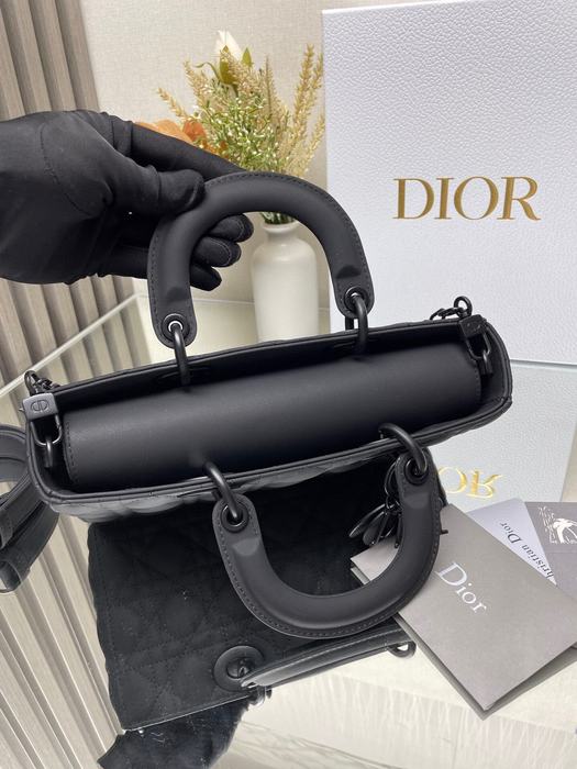 Dior Tote bag with stylish features Black 01A 19