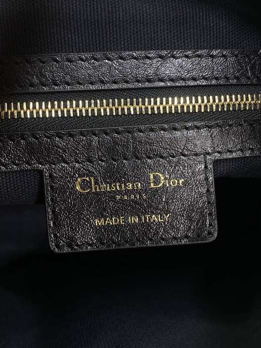 Dior Tote bag with stylish features Black 01A 3