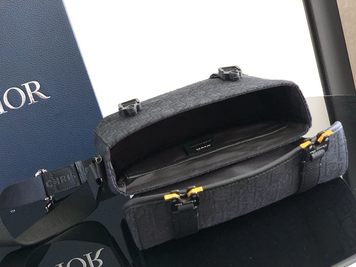 Dior Tote bag with stylish features Black 01A 4