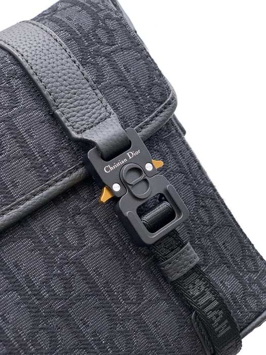 Dior Tote bag with stylish features Black 01A 4