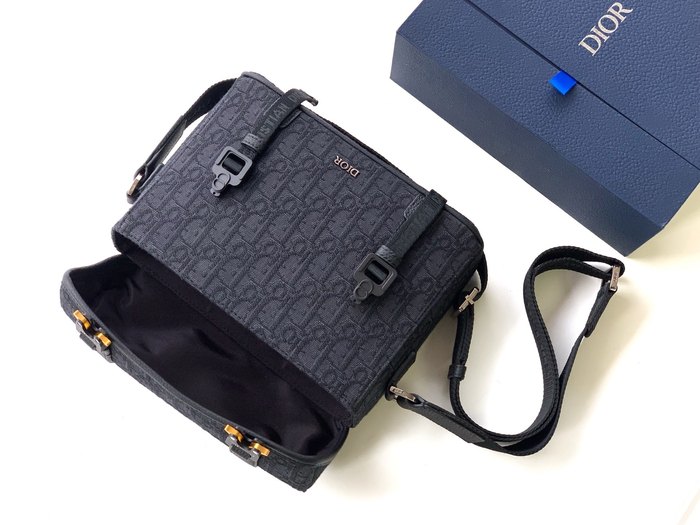 Dior Tote bag with stylish features Black 01A 4