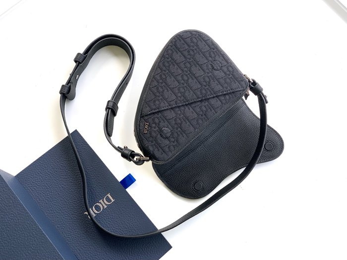 Dior Tote bag with stylish features Black 01A 8