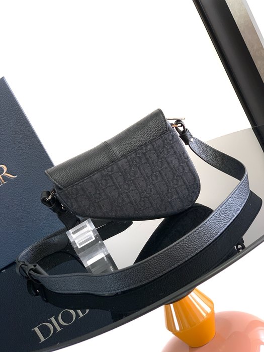 Dior Tote bag with stylish features Black 01A 8