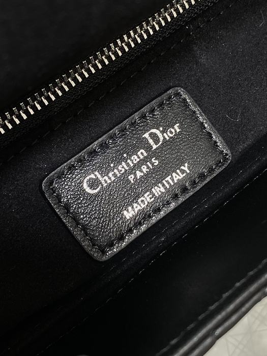 Dior Tote bag with stylish features Black 01A 9