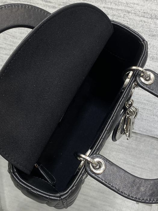 Dior Tote bag with stylish features Black 01A 9