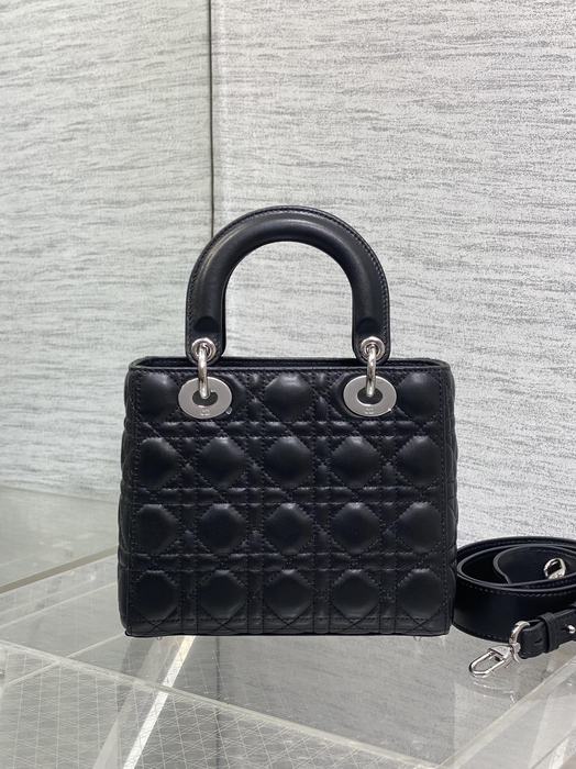 Dior Tote bag with stylish features Black 01A 9