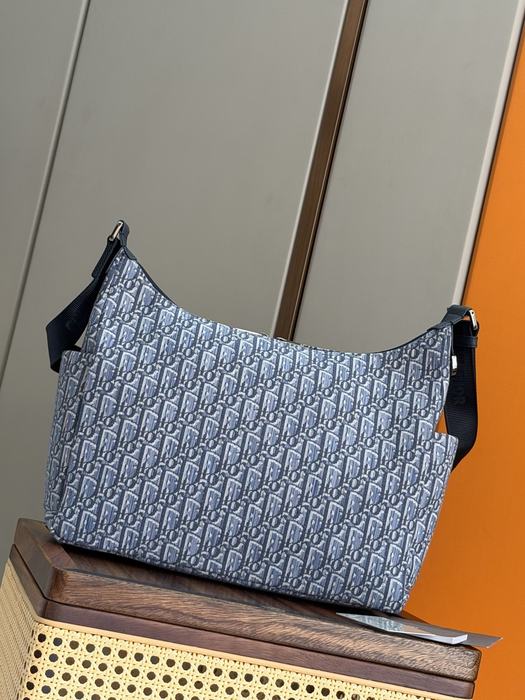 Dior Tote bag with stylish features Blue 01A 2