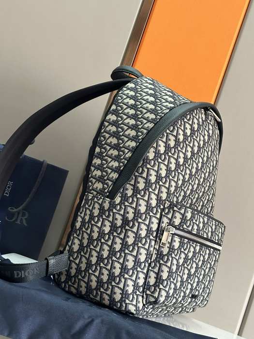 Dior Tote bag with stylish features Blue 01A 4