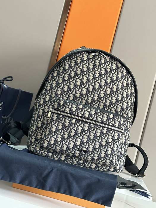 Dior Tote bag with stylish features Blue 01A 4