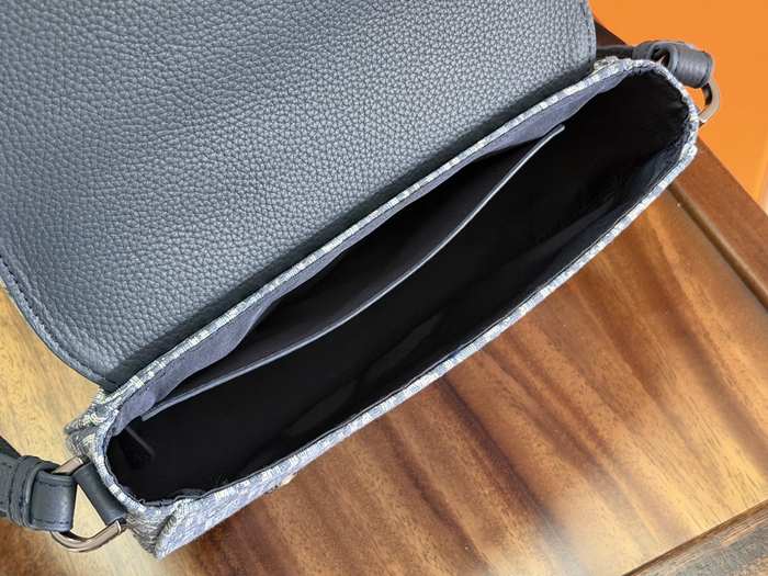 Dior Tote bag with stylish features Blue 01A