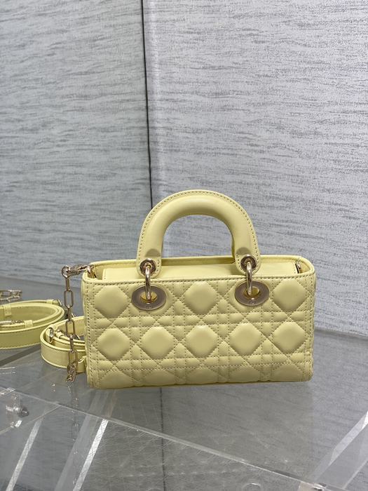 Dior Tote bag with stylish features Brown 01A