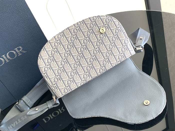 Dior Tote bag with stylish features Grey 01A 3