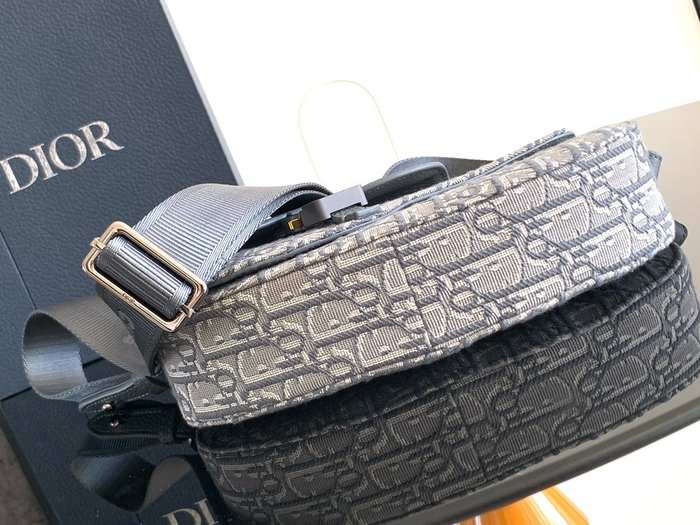 Dior Tote bag with stylish features Grey 01A 3