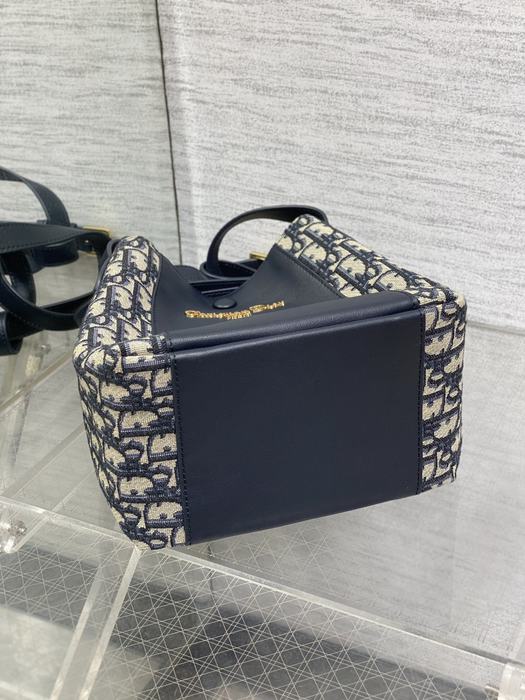 Dior Tote bag with stylish features Navy 01A 10