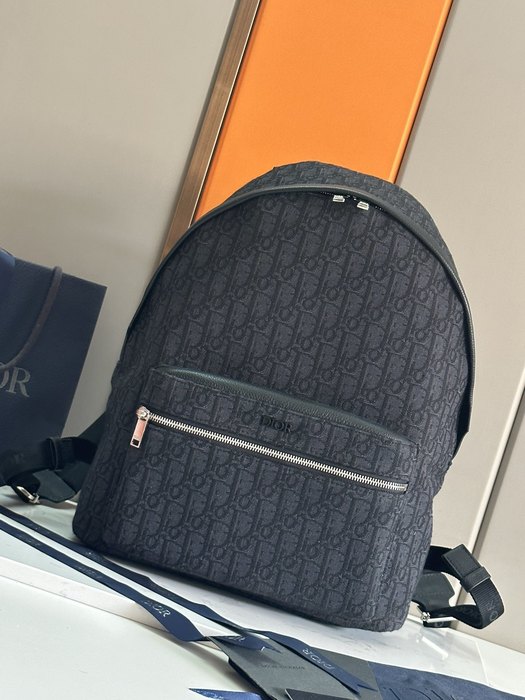 Dior Tote bag with stylish features Navy 01A 11