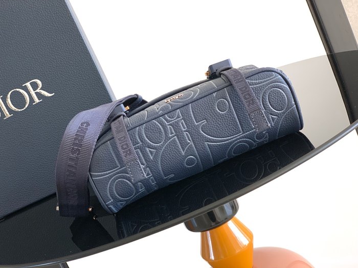 Dior Tote bag with stylish features Navy 01A 4