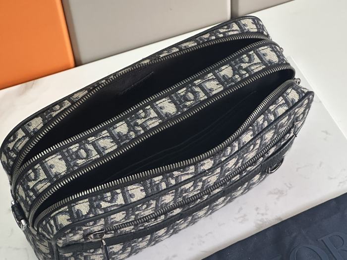 Dior Tote bag with stylish features Navy 01A 8