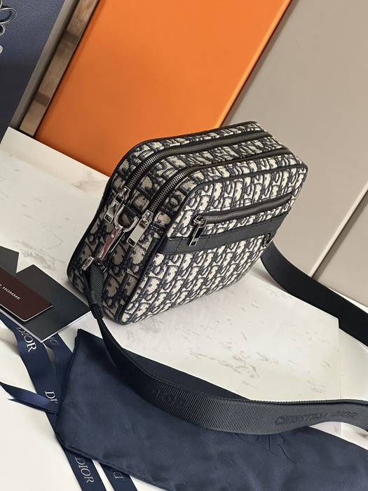 Dior Tote bag with stylish features Navy 01A 8