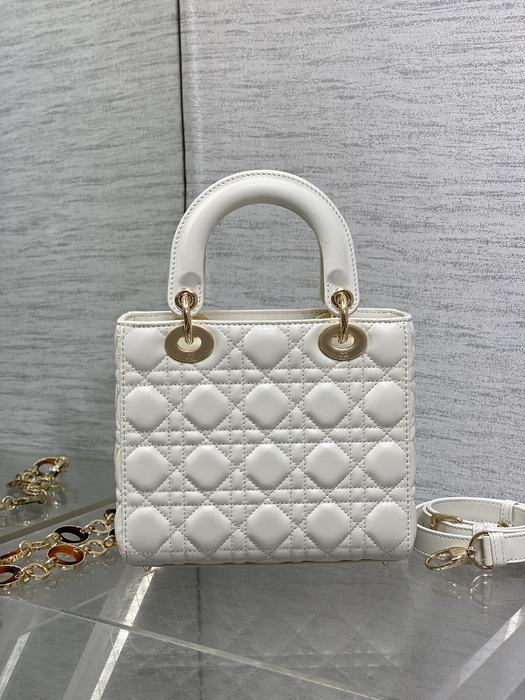 Dior Tote bag with stylish features White 01A 4