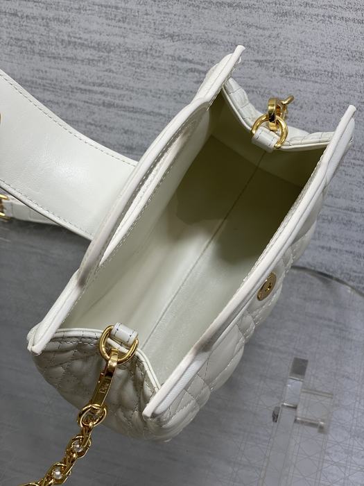 Dior Tote bag with stylish features White 01A