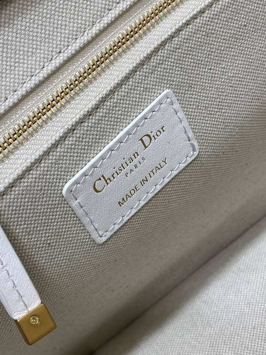 Dior Tote bag with stylish handle White 01A