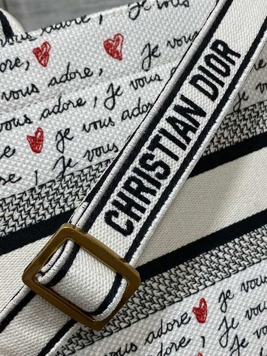 Dior Tote bag with stylish handle White 01A